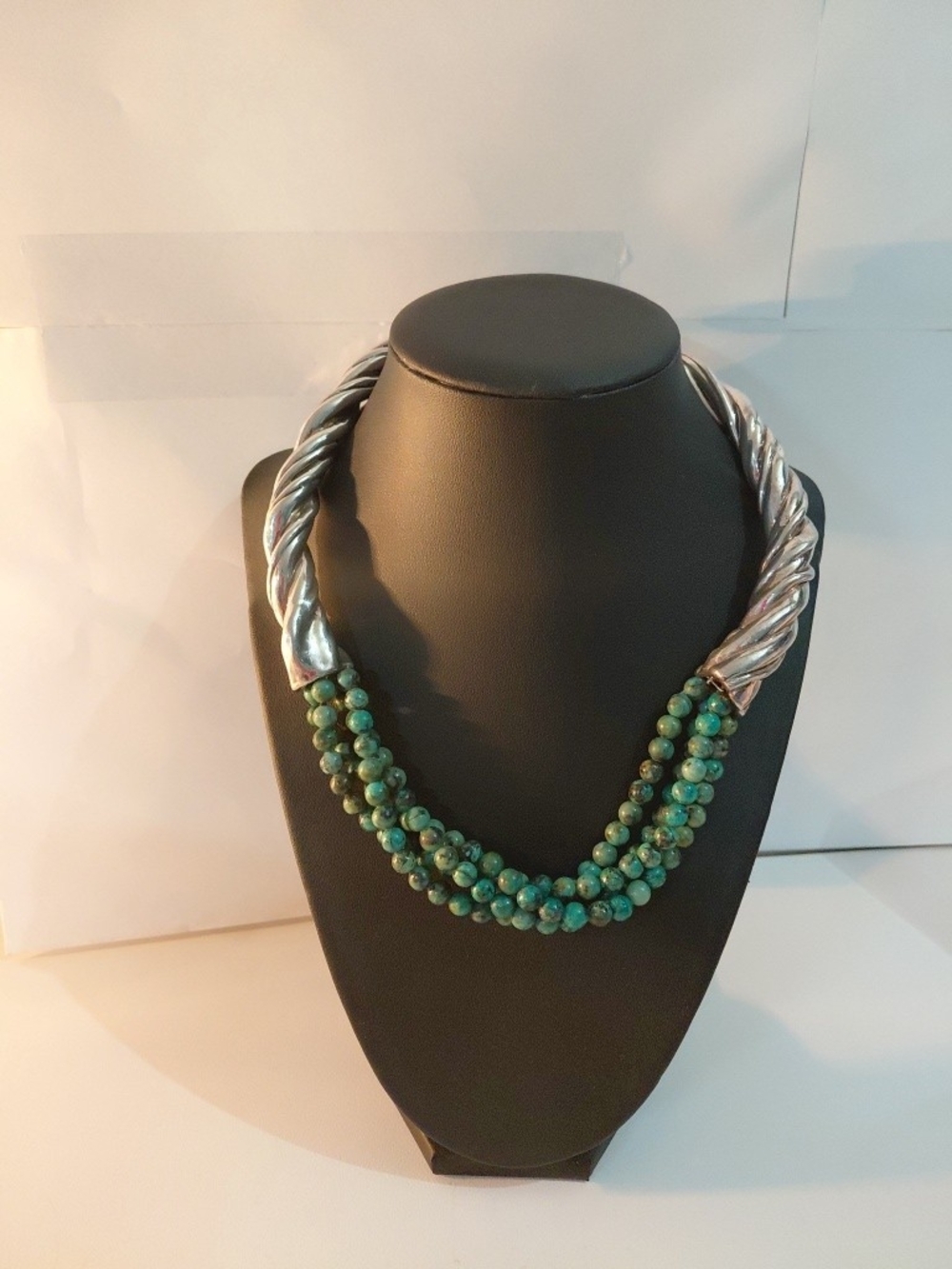 Triple-Strand Green Beaded Necklace with Silver-Tone Twisted Collar